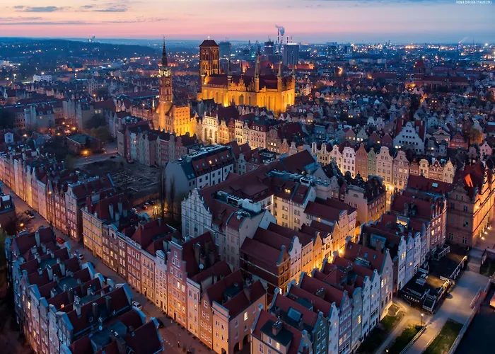 Designer Stocznia Doki Montownia Parking By Grandview